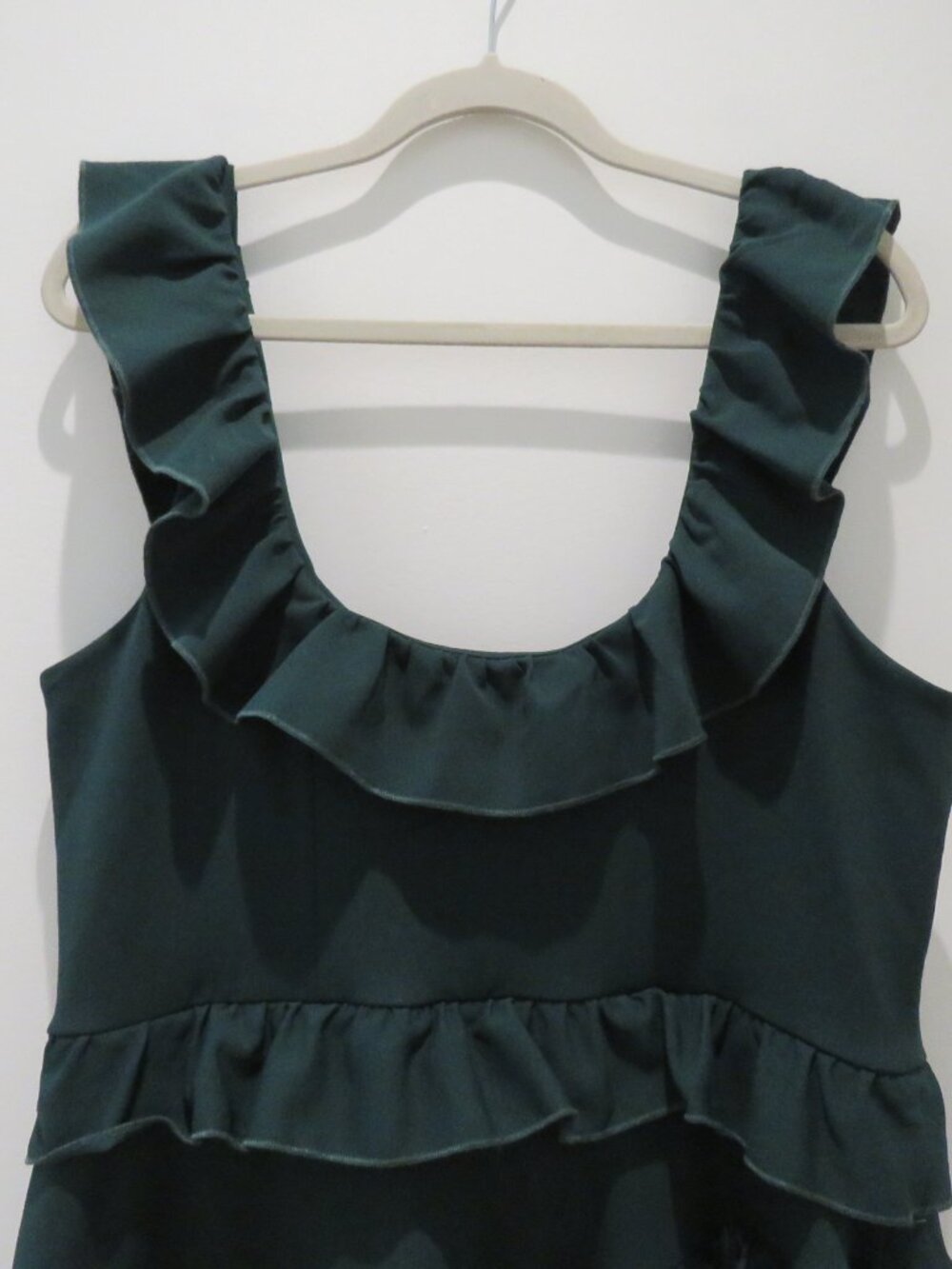 SHOW ME YOUR MUMU Greta Ruffle Midi Dress Emerald Green Sz 1X Wedding Cocktail - Picture 12 of 13